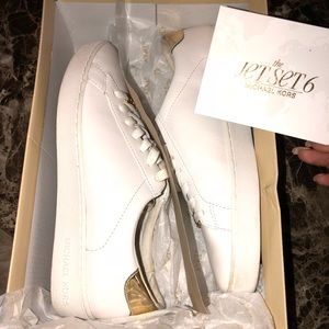 Micheal Kors Jet Set sneakers